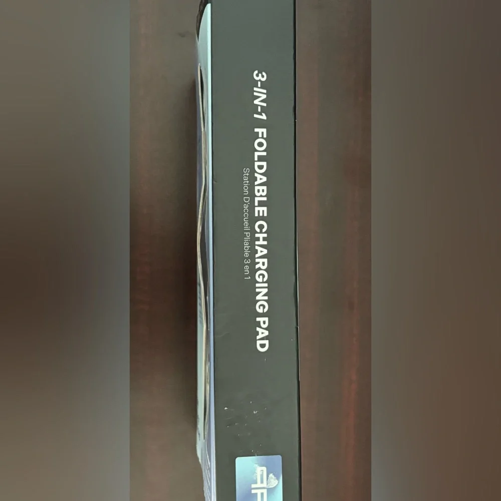 White 3-in-1 Foldable Charging Pad